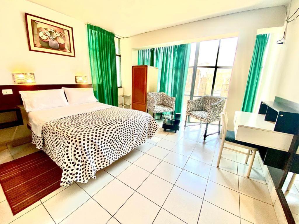 Casahotel Jockey Plaza Mall Lima Eksteriør bilde